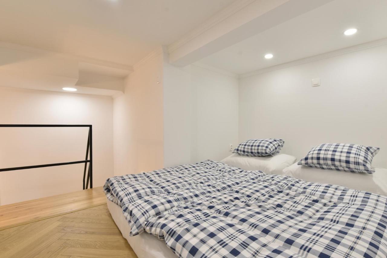 Apartman S Balkonom Trenčín Екстериор снимка