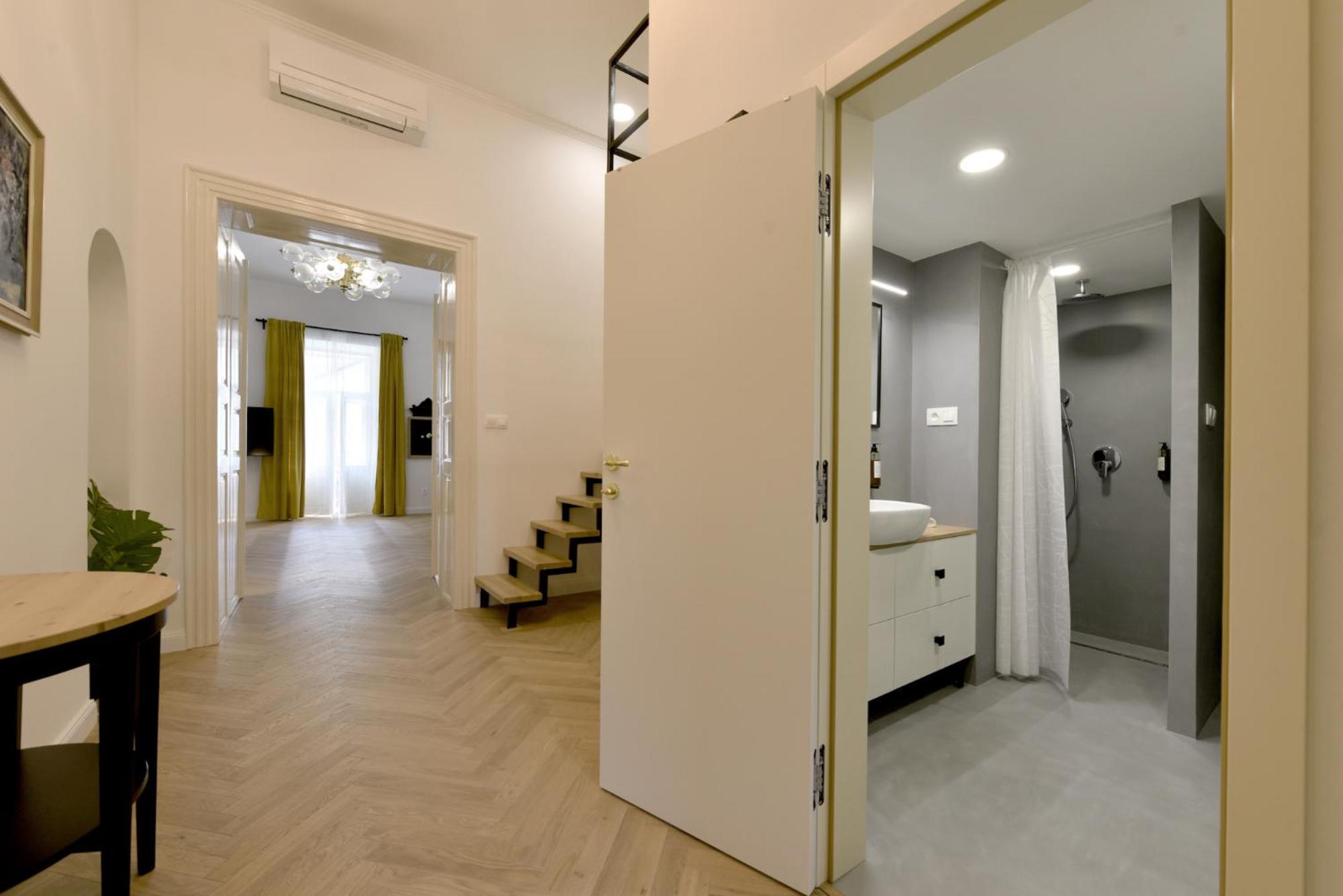 Apartman S Balkonom Trenčín Екстериор снимка